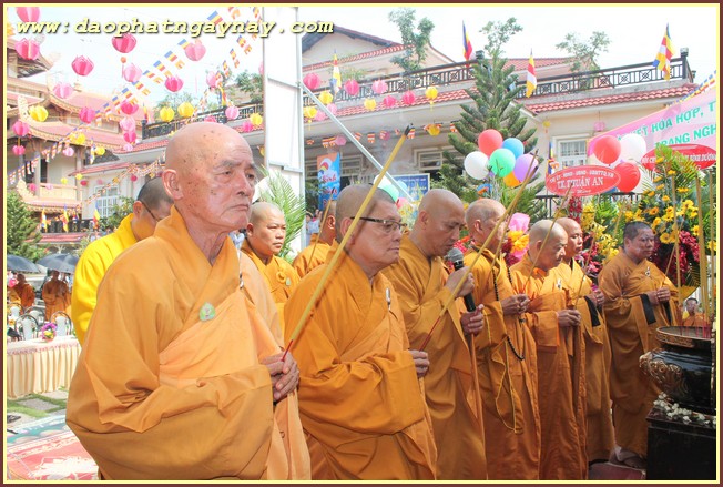 TP. HCM - Bình Dương: Không khí Phật đản 2559 tại một số tự viện