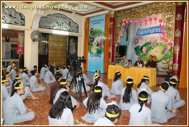 TP.Hồ Chí Minh: Gieo Hạt Từ Tâm - Kì 38  Chủ Đề: Sen Vàng Nâng Gót Tịnh