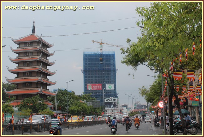 TP. HCM - Bình Dương: Không khí Phật đản 2559 tại một số tự viện