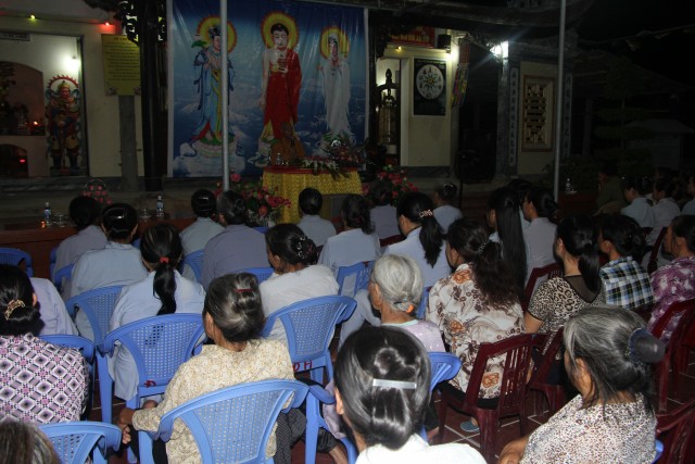Thái Bình: Chùa Hưng Long lập “hòm không đốt vàng mã để làm từ thiện”