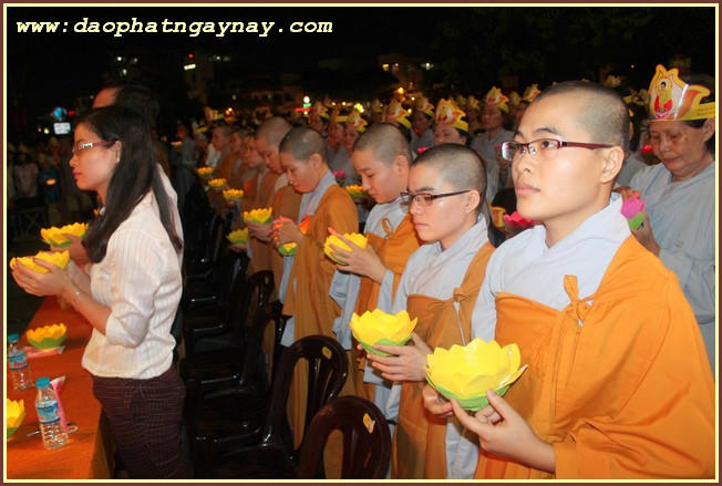 TP. HCM - Bình Dương: Không khí Phật đản 2559 tại một số tự viện