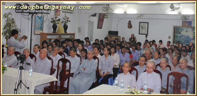 TP.HCM:  sư cô Hương Nhũ thuyết giảng tại chùa Phước Hải