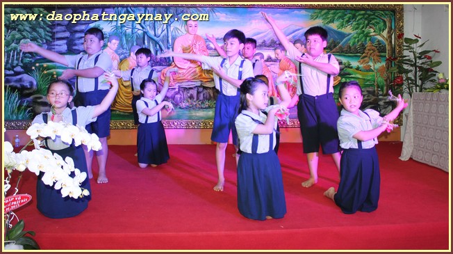 TP.HCM:  sư cô Hương Nhũ thuyết giảng tại chùa Phước Hải