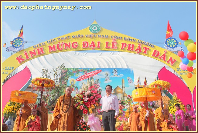 BÌNH DƯƠNG:   Phật Giáo Bình Dương Long Trọng Chào Mừng Đại Lễ PD.2559