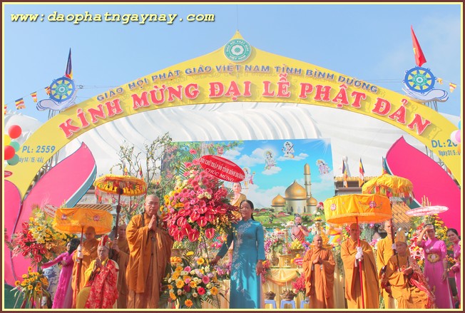 BÌNH DƯƠNG:   Phật Giáo Bình Dương Long Trọng Chào Mừng Đại Lễ PD.2559