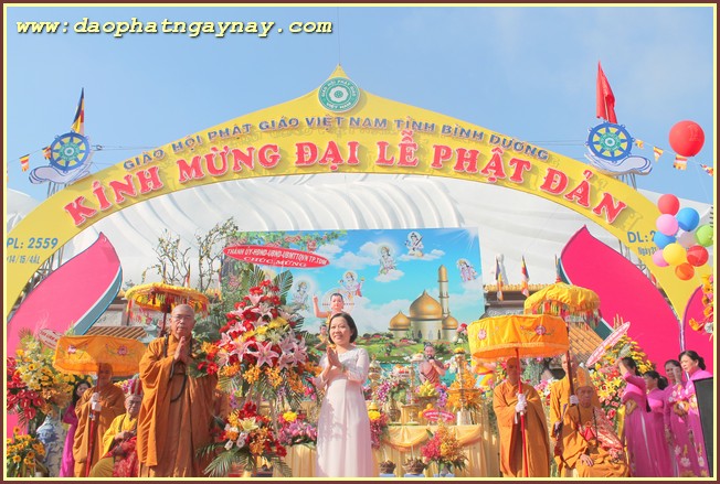 BÌNH DƯƠNG:   Phật Giáo Bình Dương Long Trọng Chào Mừng Đại Lễ PD.2559