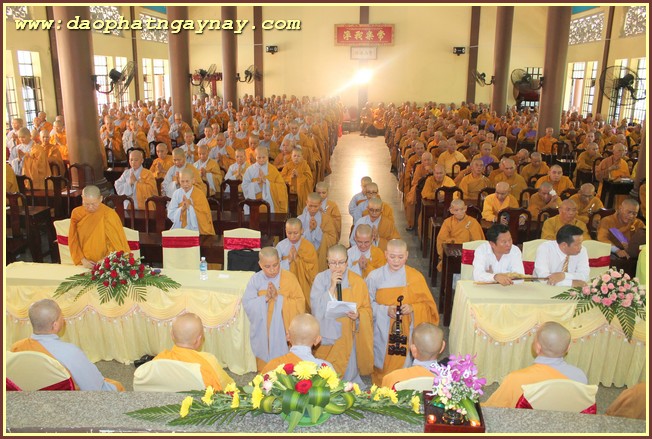 Bình Dương:  lễ khai hạ tịnh nghiệp đạo tràng  An Cư Kiết Hạ PL.2559