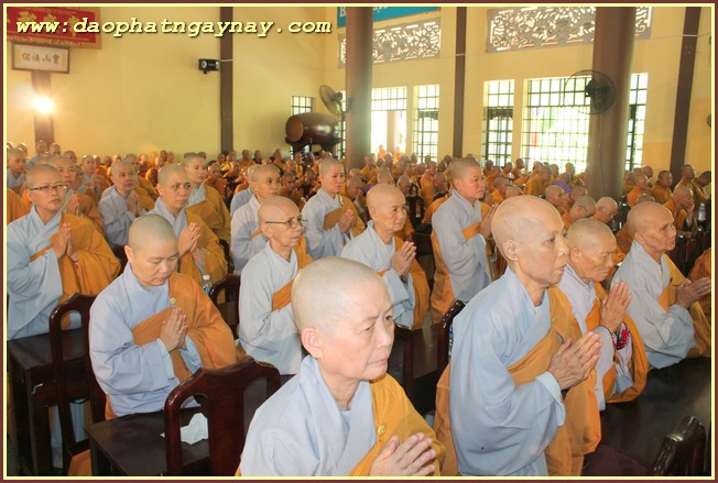 Bình Dương:  lễ khai hạ tịnh nghiệp đạo tràng  An Cư Kiết Hạ PL.2559