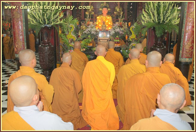 Bình Dương:  lễ khai hạ tịnh nghiệp đạo tràng  An Cư Kiết Hạ PL.2559