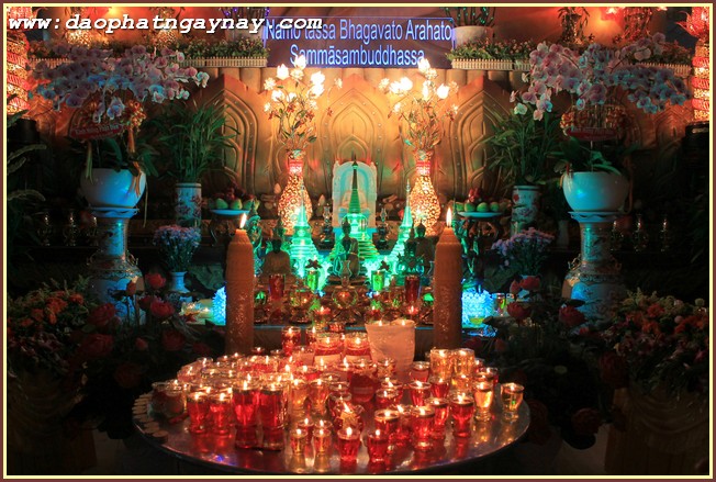 ĐỒNG NAI: Trang Nghiêm Đêm Hội Cúng Đèn Rằm Tháng 4