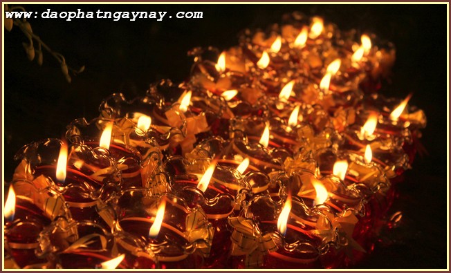 ĐỒNG NAI: Trang Nghiêm Đêm Hội Cúng Đèn Rằm Tháng 4