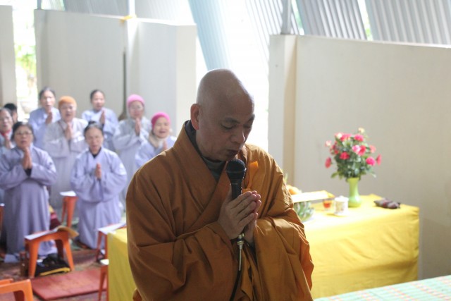 Sơn La: Phật tử về niệm Phật đường Phật Quang tu bát quan trai
