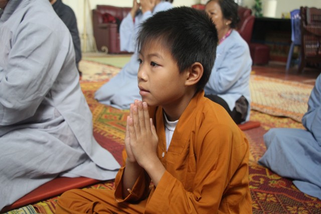 Sơn La: Phật tử về niệm Phật đường Phật Quang tu bát quan trai