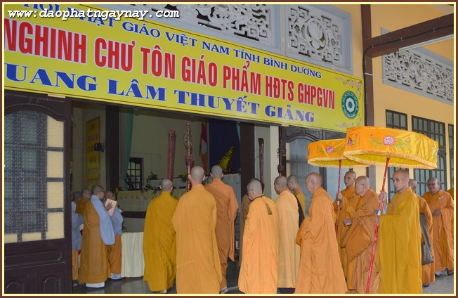 TP Hồ Chí Minh - Bình Dương - Đồng nai: Phóng sự ảnh " Nét Đẹp Mùa An Cư" PL.2559 - DL.2015 (Phần Cuối) Ba Hệ Phái (Bắc Tông, Khất Sĩ, Nam Tông)