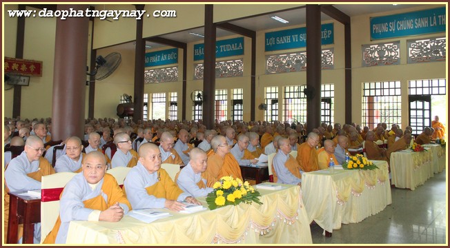 Bình Dương: Lễ Bố Tát An Cư Hạ Tuần Tháng 5