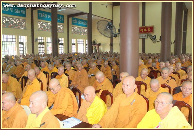 Bình Dương: Lễ Bố Tát An Cư Hạ Tuần Tháng 5