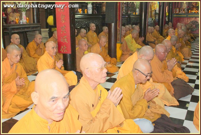 Bình Dương: Lễ Bố Tát An Cư Hạ Tuần Tháng 5