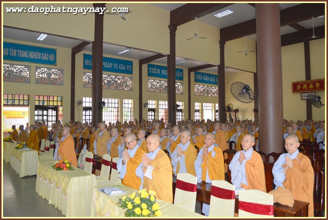 Bình Dương: Lễ Bố Tát An Cư Hạ Tuần Tháng 5