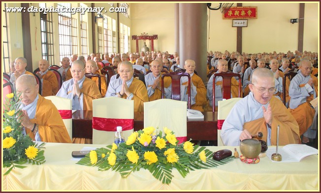 Bình Dương: Lễ Bố Tát An Cư Hạ Tuần Tháng 5