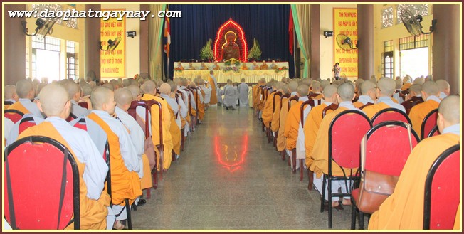 Bình Dương: Lễ Bố Tát An Cư Hạ Tuần Tháng 5