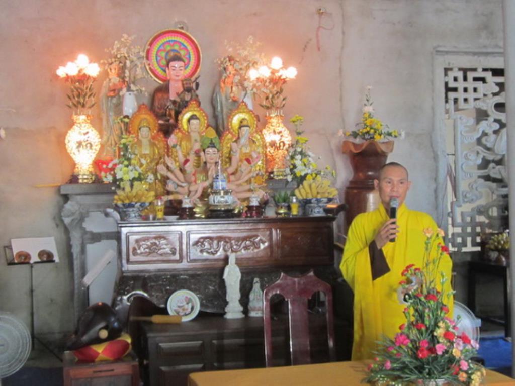 Khóa tu “Một ngày an lạc” ở chùa Long Thọ