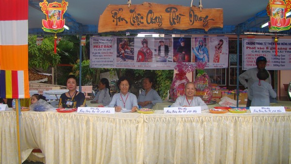Hà Tiên: Chùm ảnh Đại lễ Phật đản tại biên cương cực nam Tổ quốc