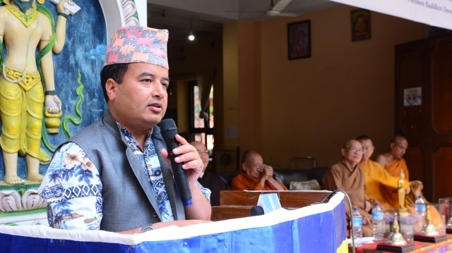 Tin nhanh 2: Đoàn Phật giáo Việt Nam cứu trợ nạn nhân động đất tại Nepal