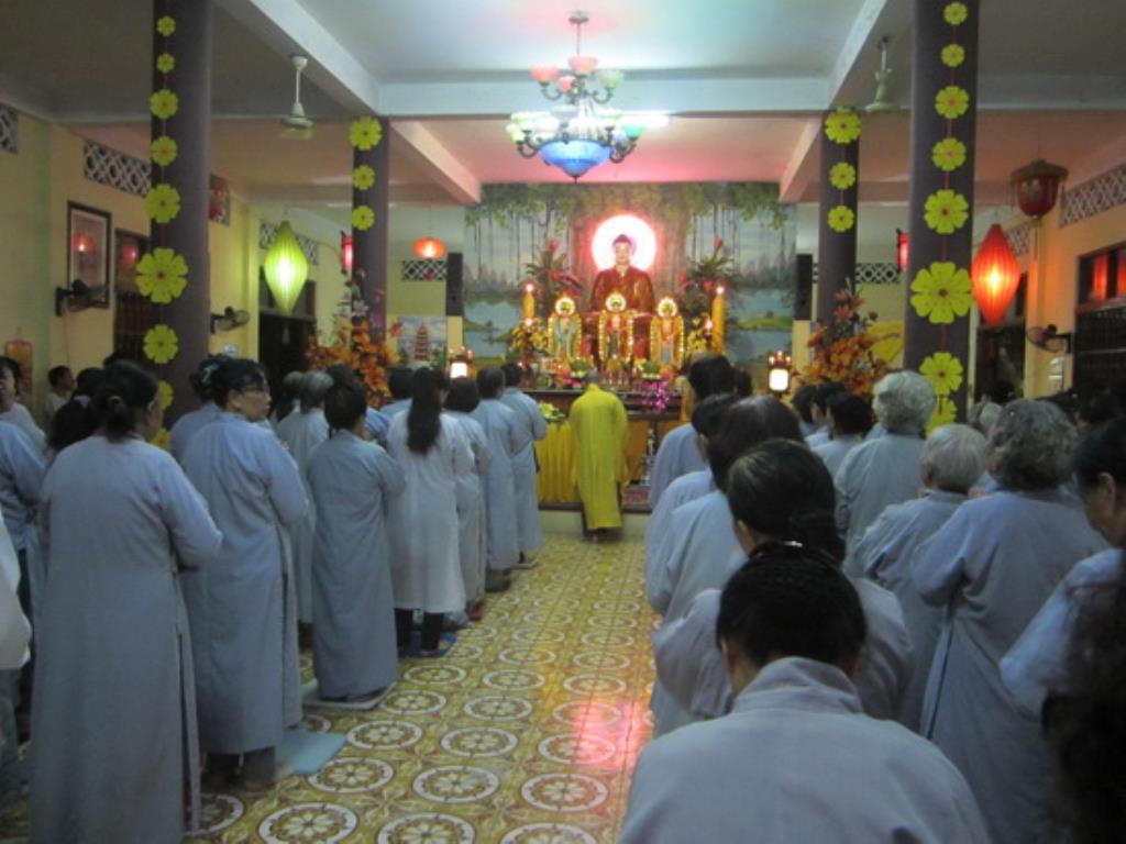 Thượng tọa Thích Chân Tích thuyết giảng tại Nha Trang