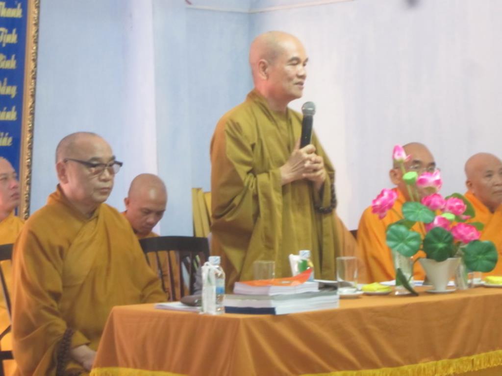 BTS Phật giáo tỉnh Khánh Hòa thăm trường hạ thị xã Ninh Hòa