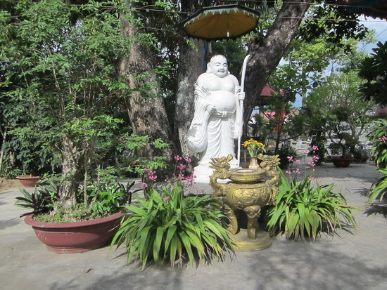 Nha Trang: Chùa Sắc Tứ Minh Thiện tổ chức khóa tu niệm Phật.