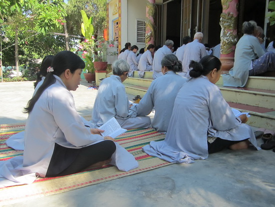 Khánh Hòa: Hơn 200 Phật tử về cộng tu ở chùa Đại Phước