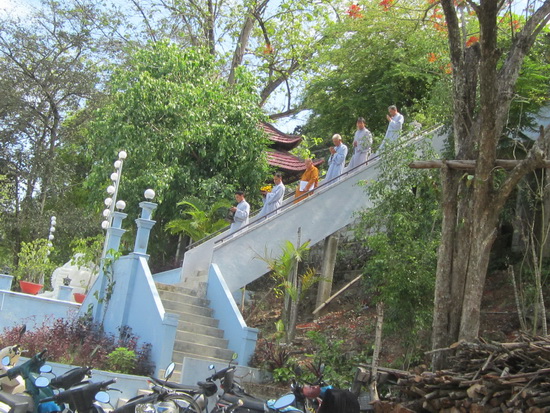 Khánh Hoà: “Một ngày an lạc” tại chùa Linh Sơn Pháp Ấn