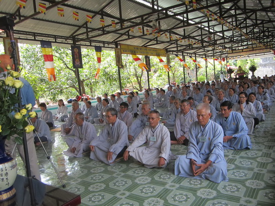 Nha Trang: Chùa Sắc Tứ Minh Thiện tổ chức khóa tu niệm Phật.