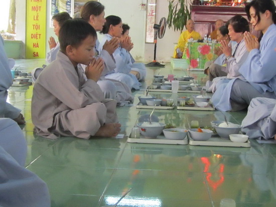 Khánh Hoà: “Một ngày an lạc” tại chùa Linh Sơn Pháp Ấn