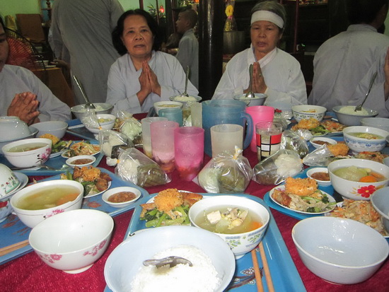 Khánh Hòa: Hơn 200 Phật tử về cộng tu ở chùa Đại Phước