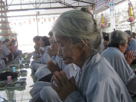 Khánh Hoà: “Một ngày an lạc” tại chùa Linh Sơn Pháp Ấn