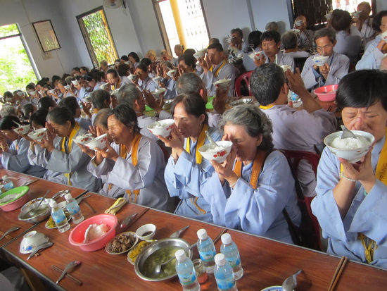 Ninh Hòa: Chùa Đức Hòa tổ chức khóa tu Bát quan trai lần thứ 5