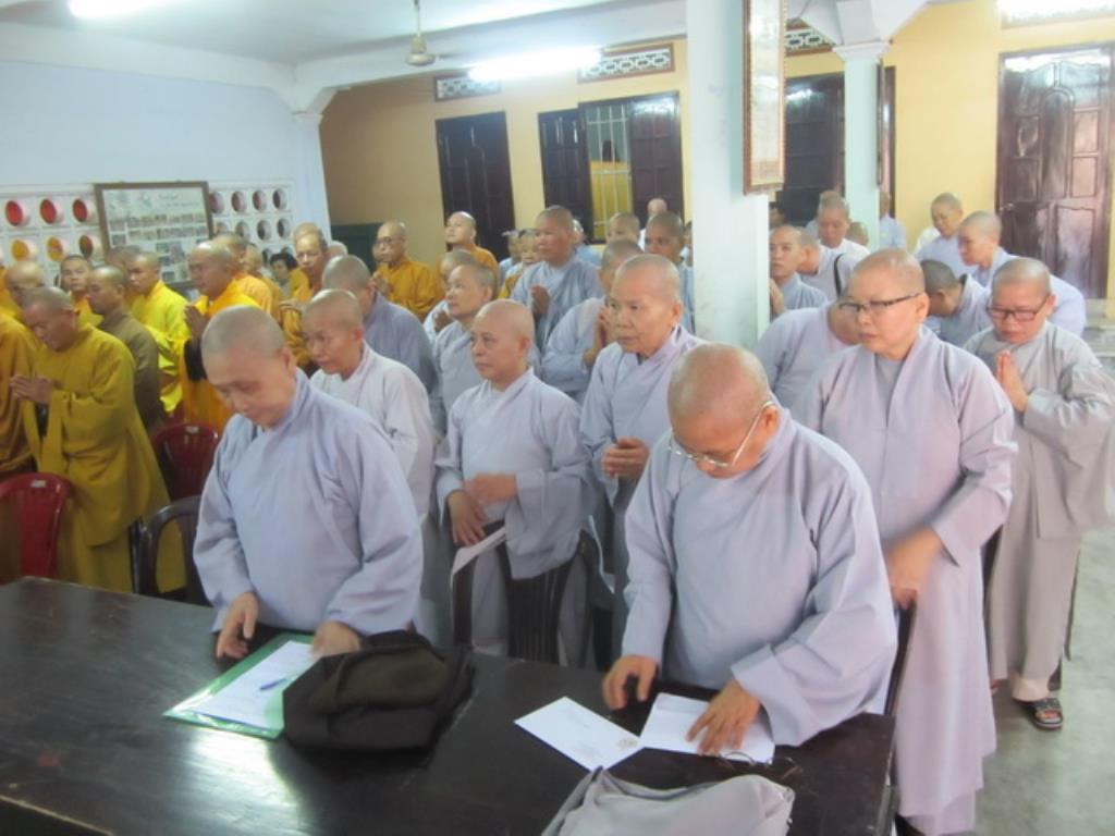 BTS Phật giáo tỉnh Khánh Hòa thăm trường hạ thị xã Ninh Hòa