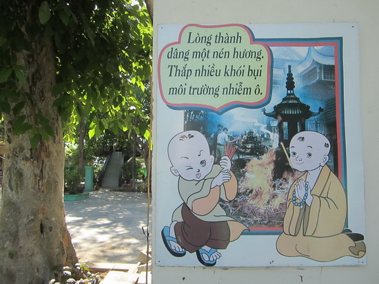 Khánh Hòa: Hơn 200 Phật tử về cộng tu ở chùa Đại Phước