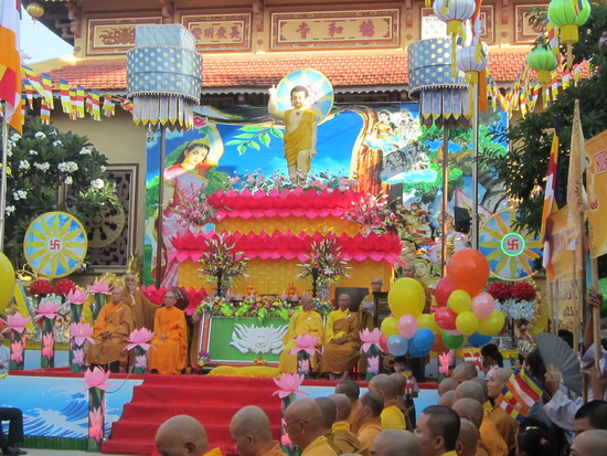 Khánh Hòa: Phật giáo thị xã Ninh Hòa trang nghiêm tổ chức Đại lễ Phật đản PL. 2559