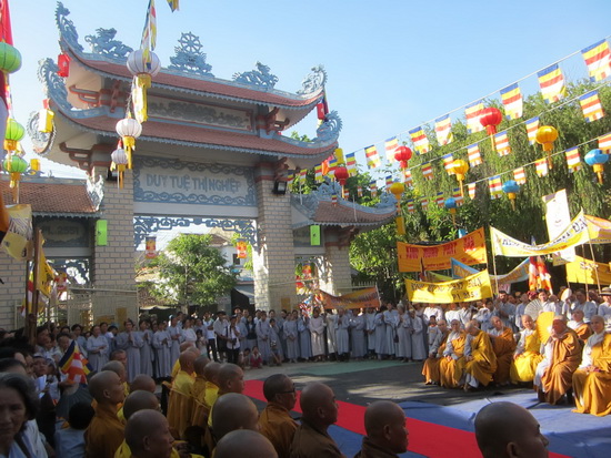 Khánh Hòa: Phật giáo thị xã Ninh Hòa trang nghiêm tổ chức Đại lễ Phật đản PL. 2559