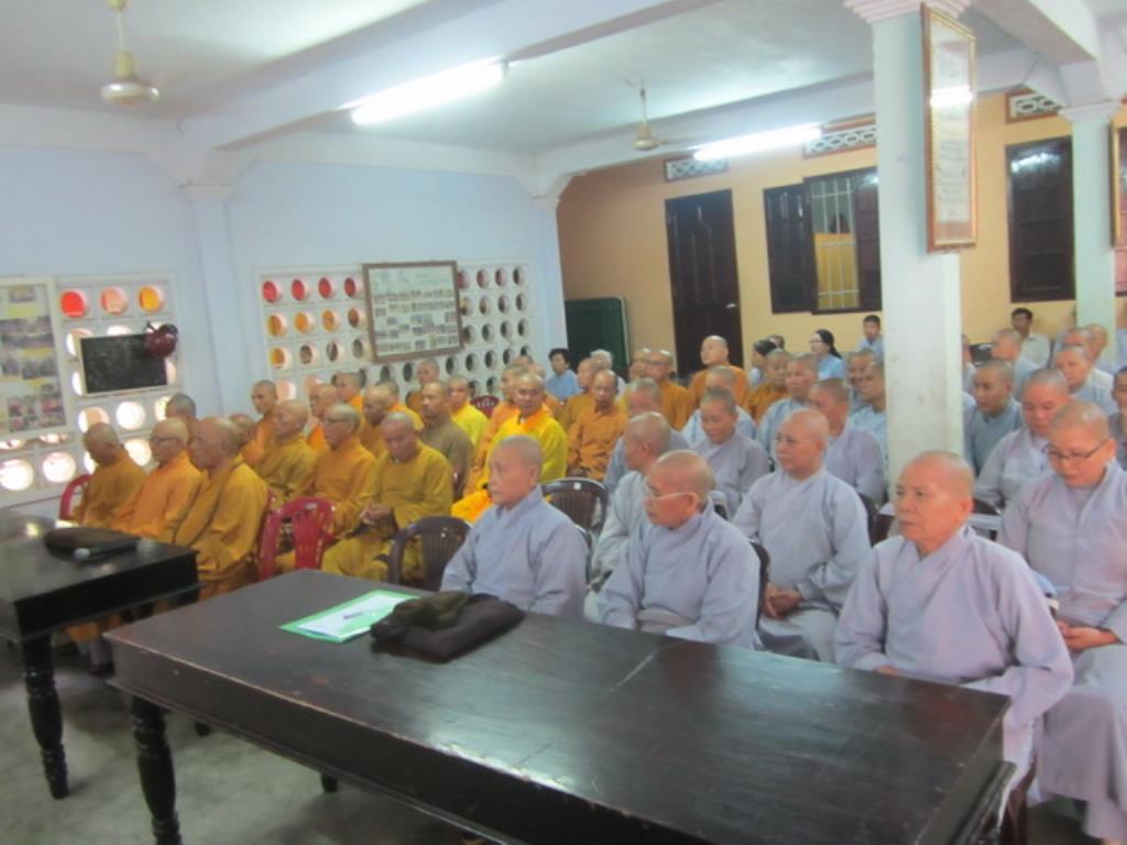 BTS Phật giáo tỉnh Khánh Hòa thăm trường hạ thị xã Ninh Hòa