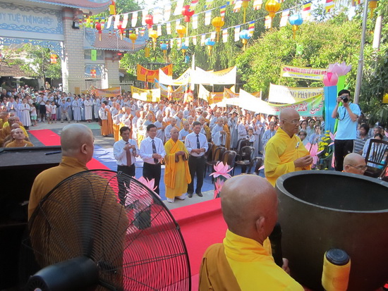 Khánh Hòa: Phật giáo thị xã Ninh Hòa trang nghiêm tổ chức Đại lễ Phật đản PL. 2559