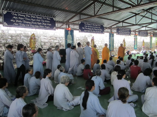 Khánh Hoà: “Một ngày an lạc” tại chùa Linh Sơn Pháp Ấn