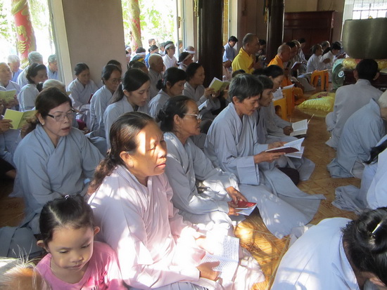 Khánh Hòa: Hơn 200 Phật tử về cộng tu ở chùa Đại Phước