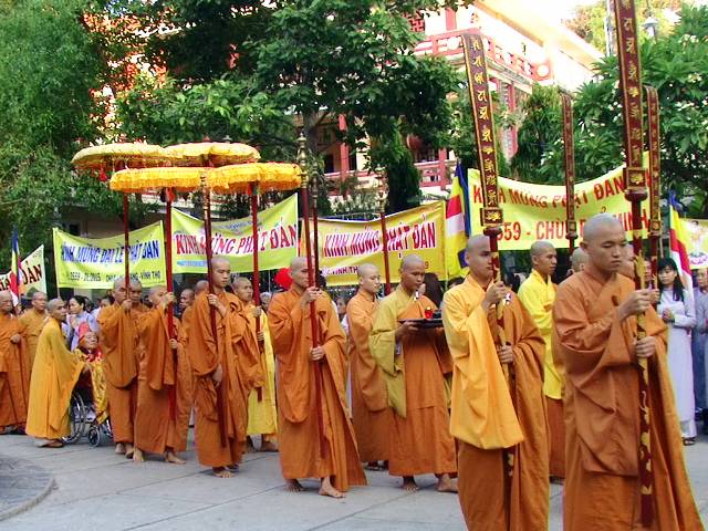 Khánh Hòa: Long trọng tổ chức Đại lễ Phật đản PL.2559