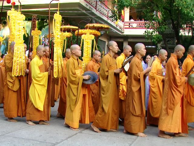 Khánh Hòa: Long trọng tổ chức Đại lễ Phật đản PL.2559