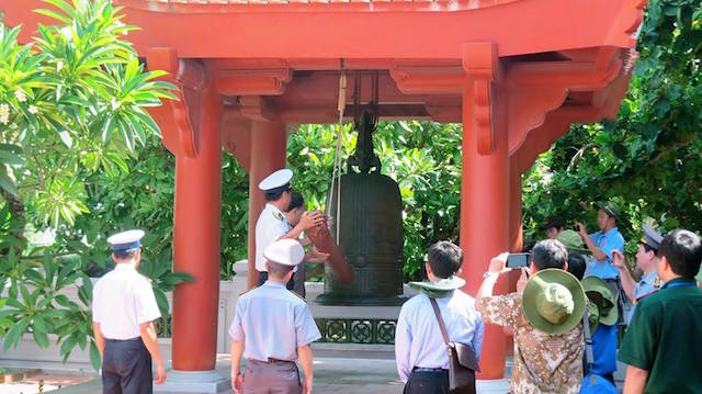 Khánh Hòa: Đoàn lãnh đạo thành ủy và đại biểu các Ban ngành thành phố Hồ Chí Minh thăm Trường Sa.