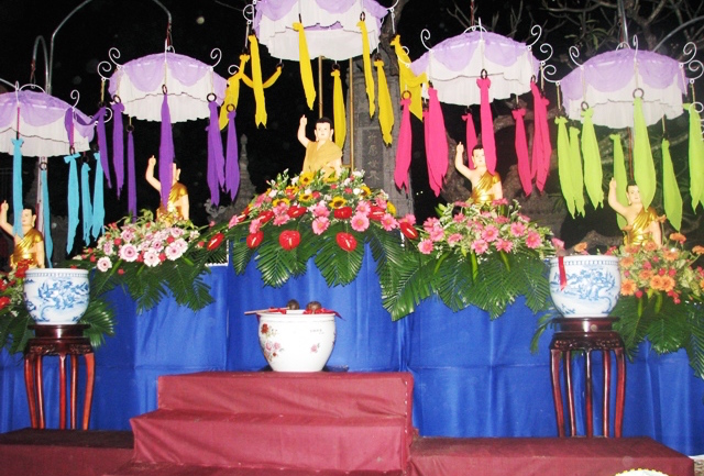 Khánh Hòa: Trang nghiêm Lễ tắm Phật