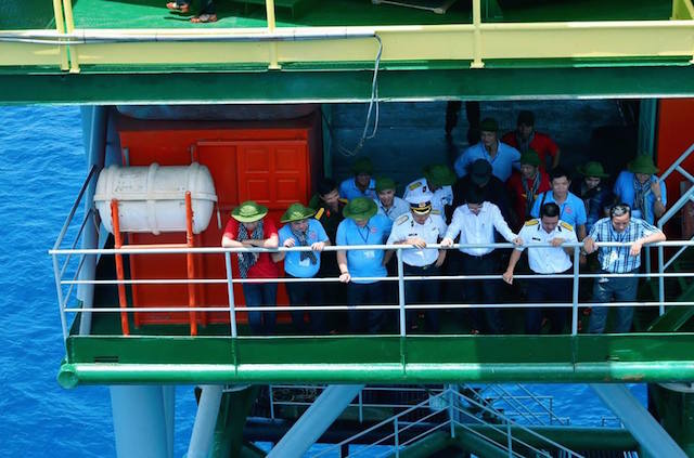 Khánh Hòa: Đoàn lãnh đạo thành ủy và đại biểu các Ban ngành thành phố Hồ Chí Minh thăm Trường Sa.